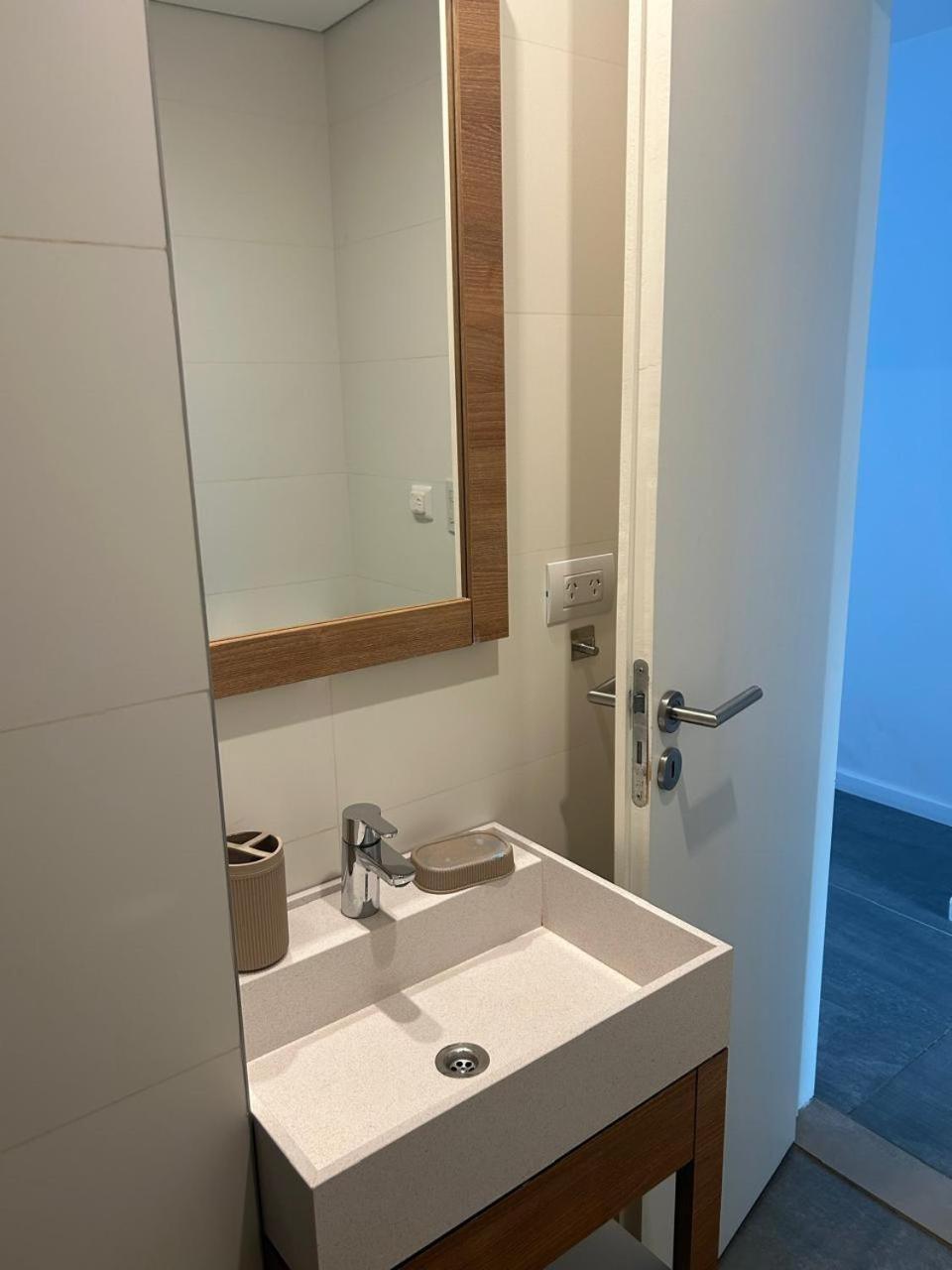 Appartamento Confortable Departamento En Recoleta